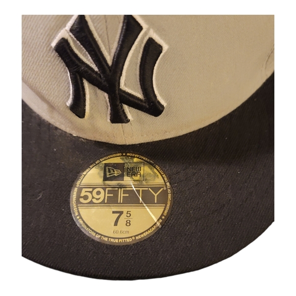 New York Yankees MLB Hat - Fitted Size 7 5/8 Cap - 59Fifty MLB Baseball Gray - Picture 6 of 10